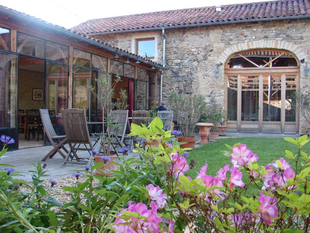La Pierre Folle Chambres D'Hotes クリュニー エクステリア 写真