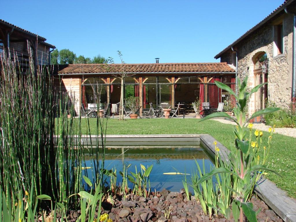 La Pierre Folle Chambres D'Hotes クリュニー エクステリア 写真