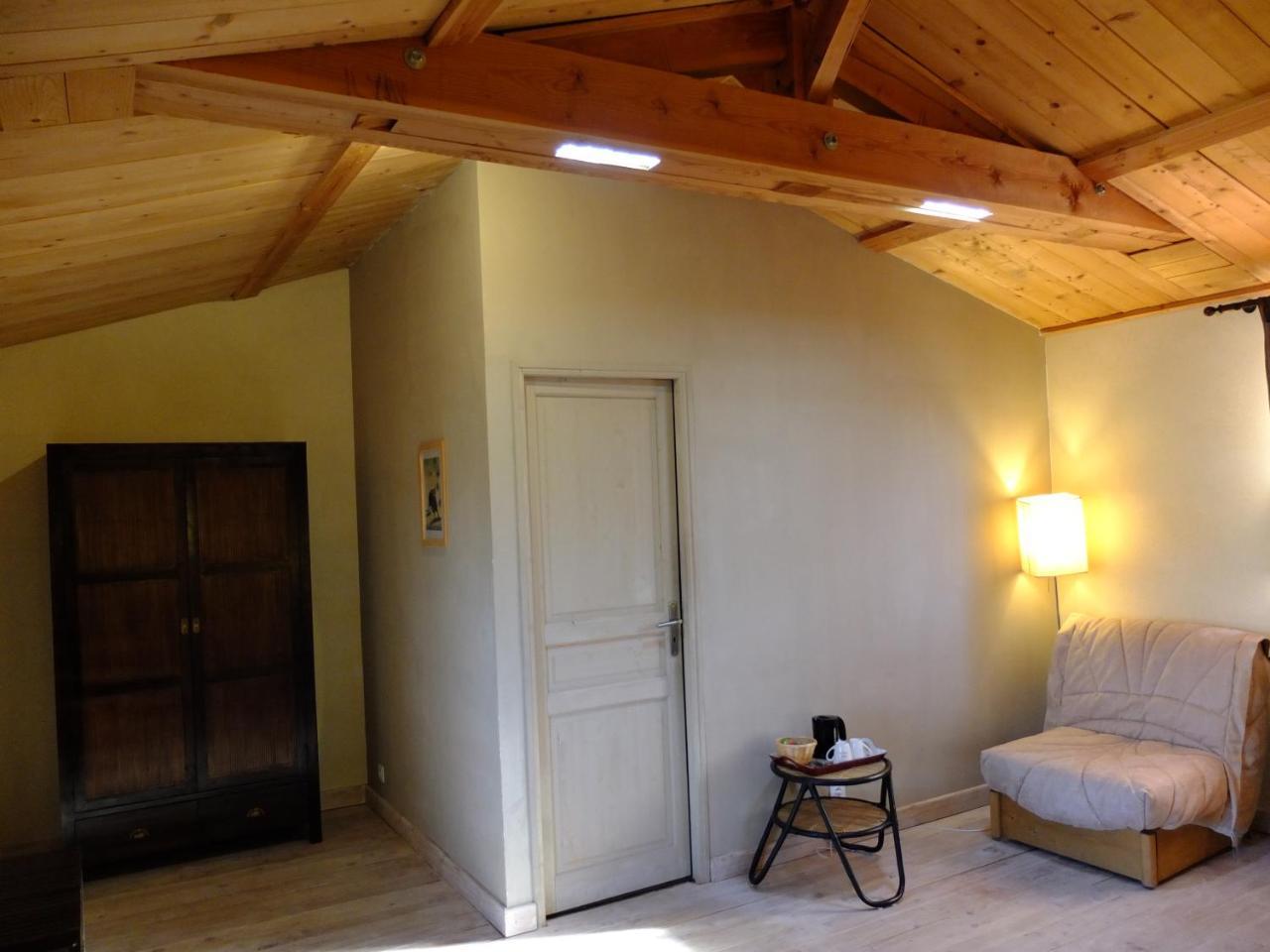 La Pierre Folle Chambres D'Hotes クリュニー エクステリア 写真